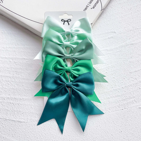 Elegante Grüne Satin Haar Clips für Mädchen - Handgemachtes Set