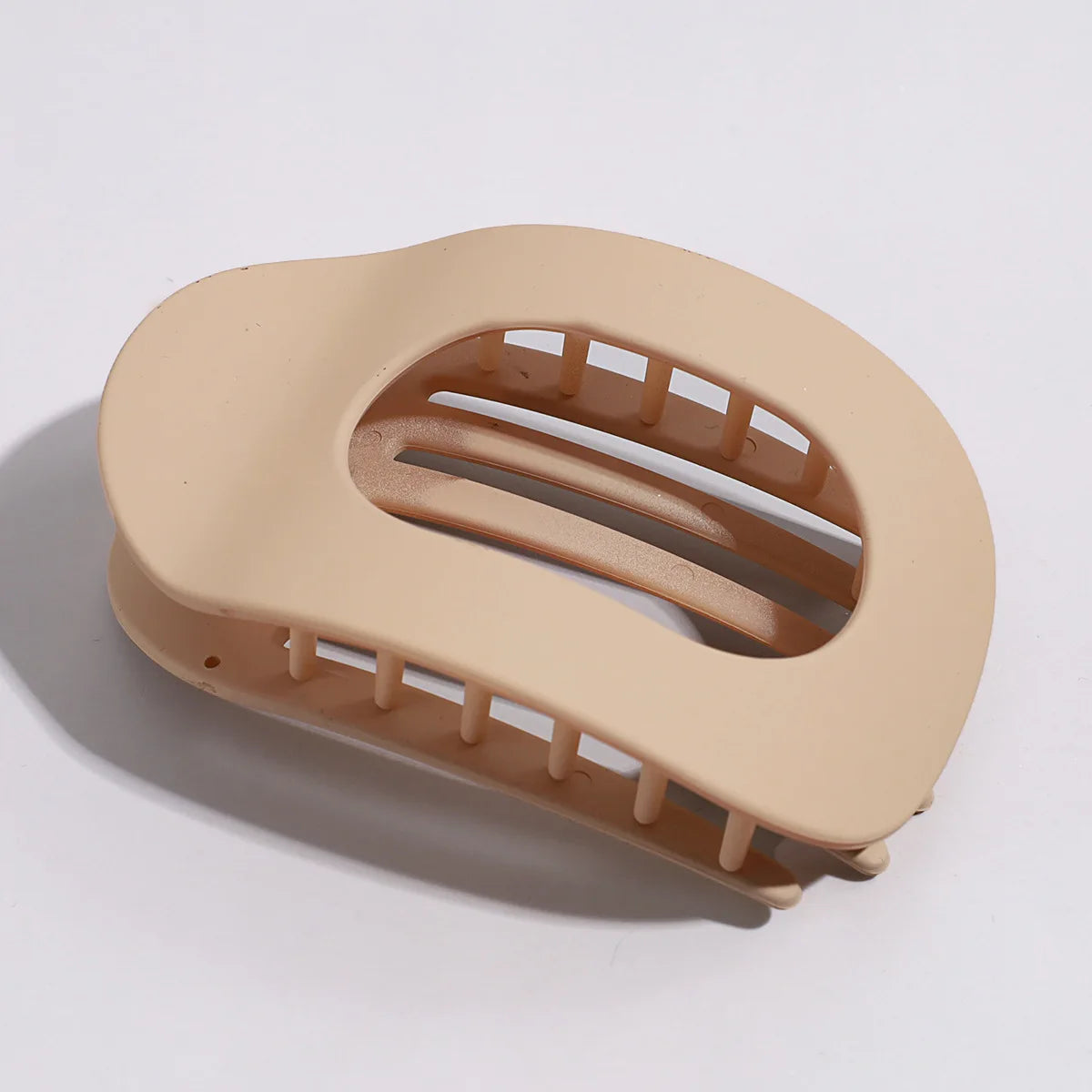 Matte ovale Haarklaue für Frauen – Sichere Frisuren und Eleganz