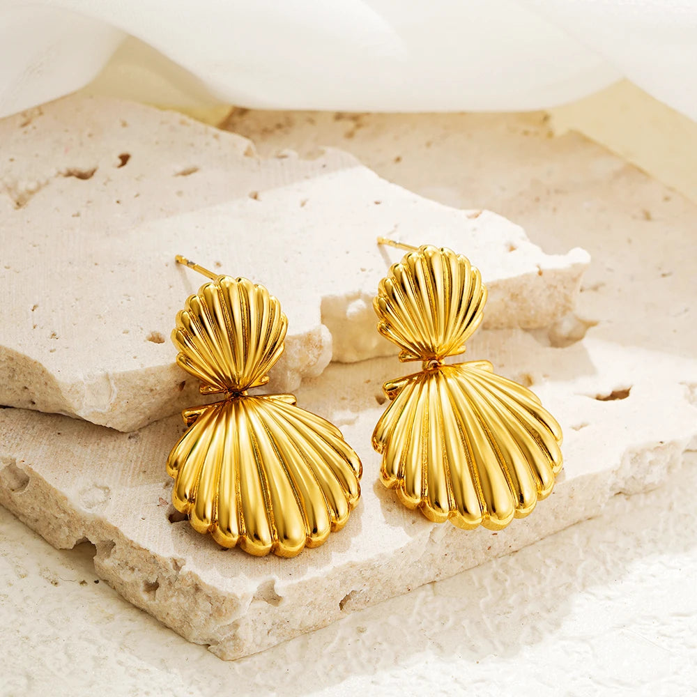 Dicke Edelstahl Muschel Ohrstecker Bolzen mit 18K Vergoldung