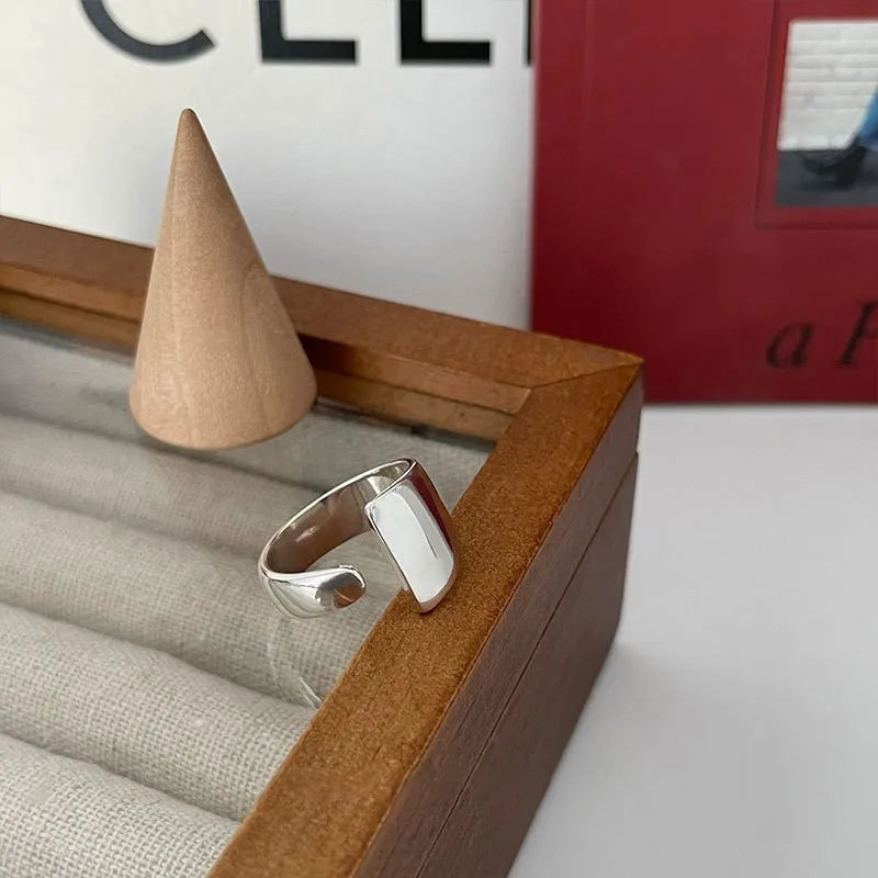 Verstellbarer Silberring mit hohlen Linien, stylischer Punk-Schmuck Unisex