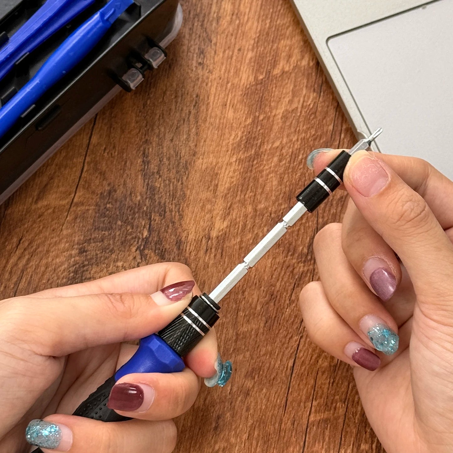 115-in-1 magnetisches Präzisions Reparaturwerkzeug Set für Elektronik