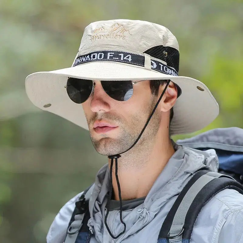 Maximaler Sonnenschutz: Herren-Sonnenhut mit großer Krempe, leicht - winddicht