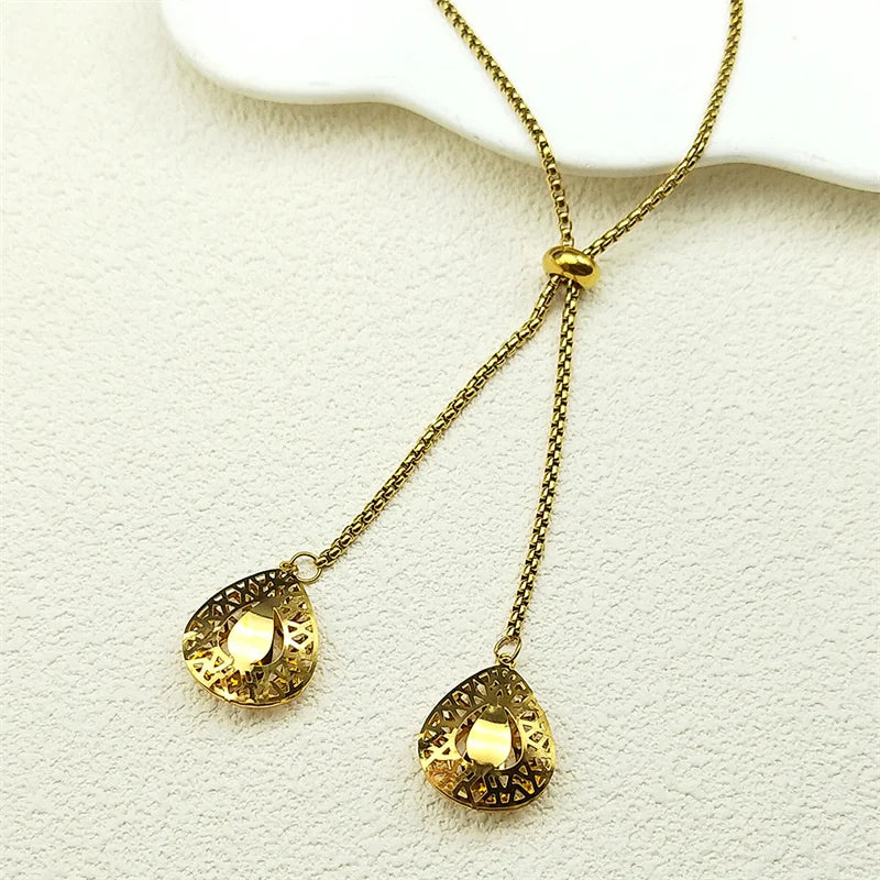 Edelstahl Kette mit hohlem Blumenanhänger und verstellbarer Länge 70cm