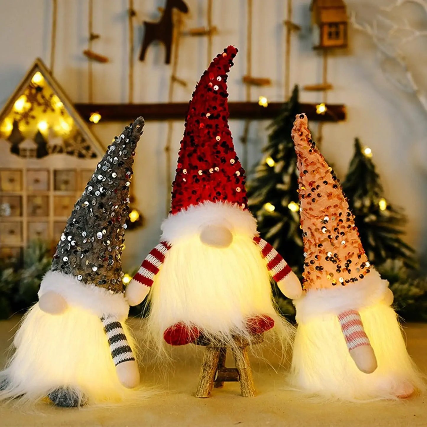 Kindliche Weihnachts-Gnom Puppe mit leuchtenden Pailletten Ornament