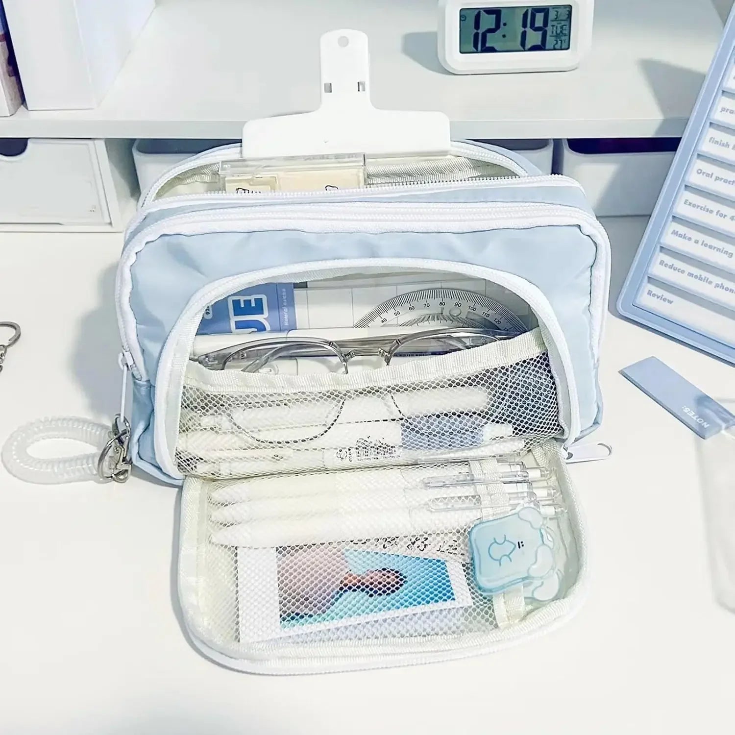 Praktisches Federmäppchen mit großem Fassungsvermögen für Schule und Büro