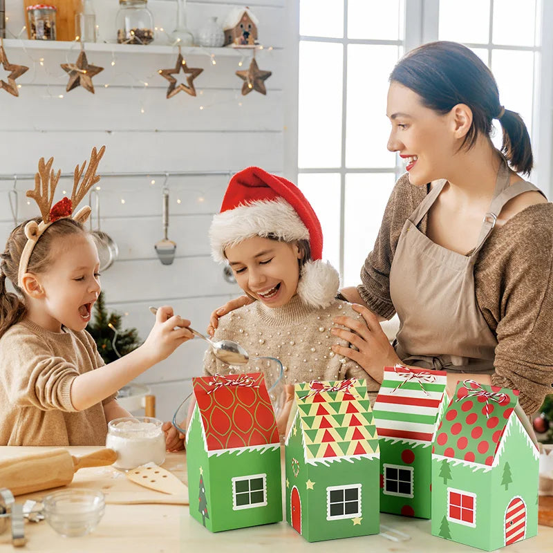 12er Set Weihnachtsgeschenkboxen in Hausform für festliche Anlässe