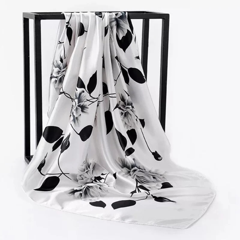 Eleganter Damenschal mit Druckmuster 90x90cm für vielseitige Looks