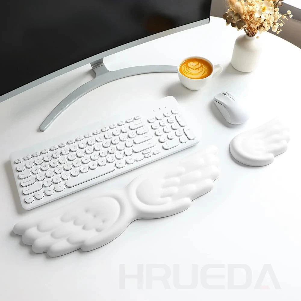 Ergonomische Tastatur-Maus-Handgelenkauflage aus Memory-Schaum mit Engelsflügeln