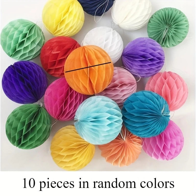 Bunte Wabenblumenkugeln aus Seidenpapier für festliche Dekoration