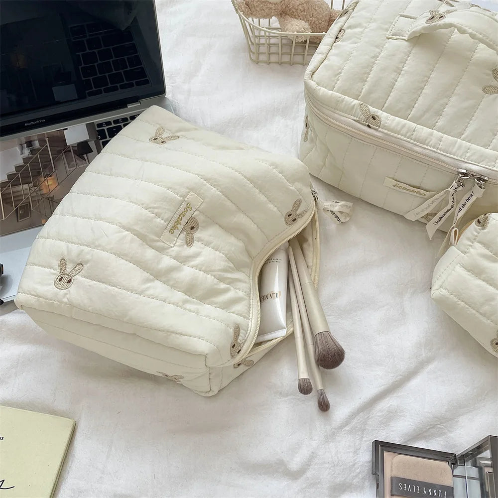 Praktische Kosmetiktasche aus weichem Baumwollstoff für Damen