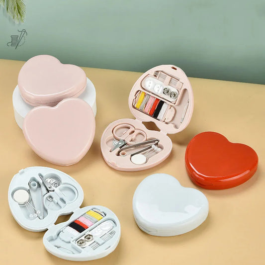 Tragbares Mini Nähset mit Schere Fingerhut und Nadel für Reisen