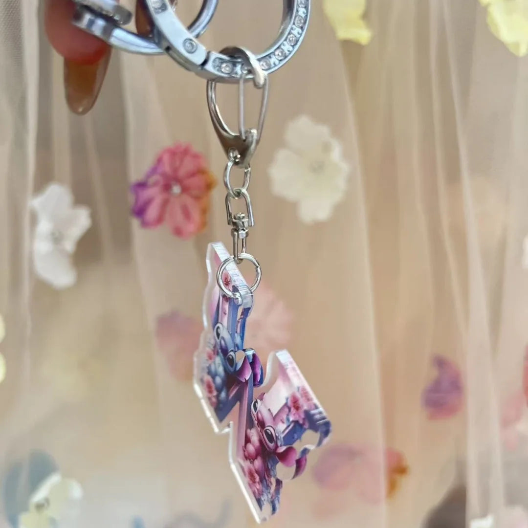 Bunter 2 Zoll Acryl Schlüsselanhänger mit A-Z Buchstaben für Kinder