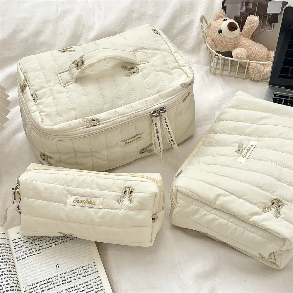 Praktische Kosmetiktasche aus weichem Baumwollstoff für Damen