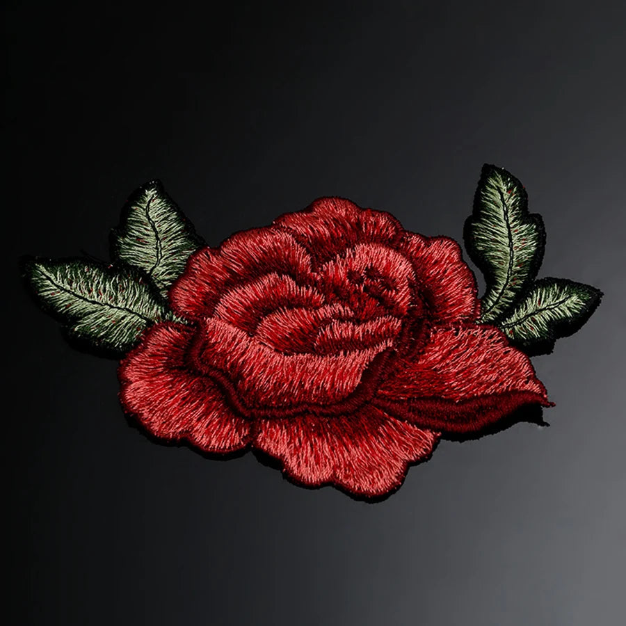 5-er Set Rote Blüten Stickerei Patches für Kleidung und Taschen