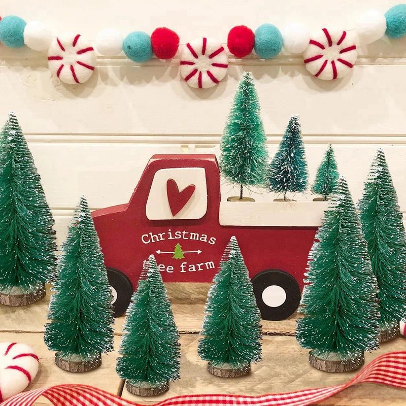 8er Set Mini Weihnachtsbäume für festliche Tischdekoration