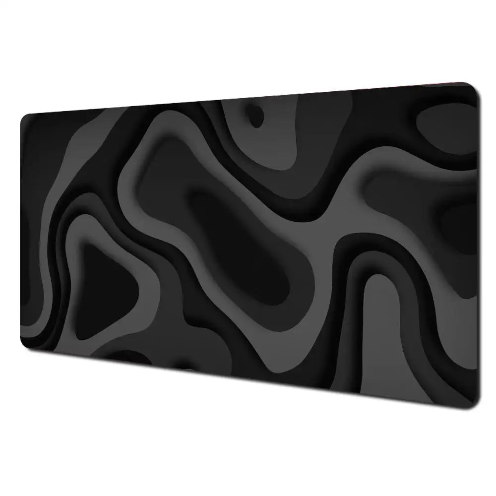 Abstraktes Mauspad mit genähtem Rand für präzise Steuerung