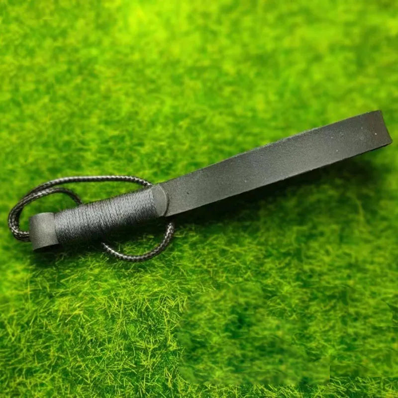 Eleganter Schlüsselanhänger aus Echtleder für Männer und Frauen