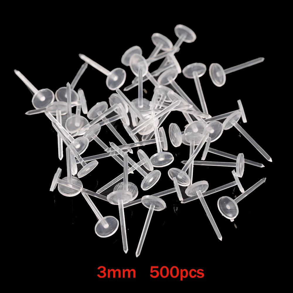 Klar transparente Ohrstecker aus flexiblem Kunststoff für empfindliche Ohren