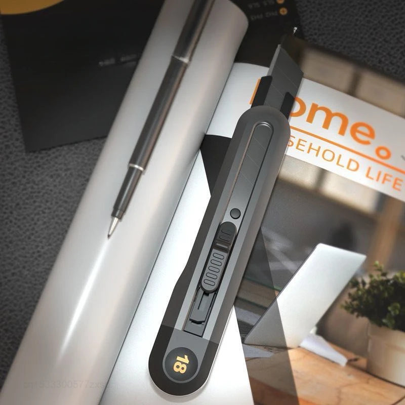 Snap-off Allzweckmesser mit einziehbaren Klingen in 9 mm und 18 mm