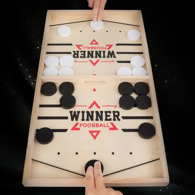 Interaktives Familien-Holzspiel: Tischfußball - Sling Puck, 36x22 cm, ab 4 Jahren
