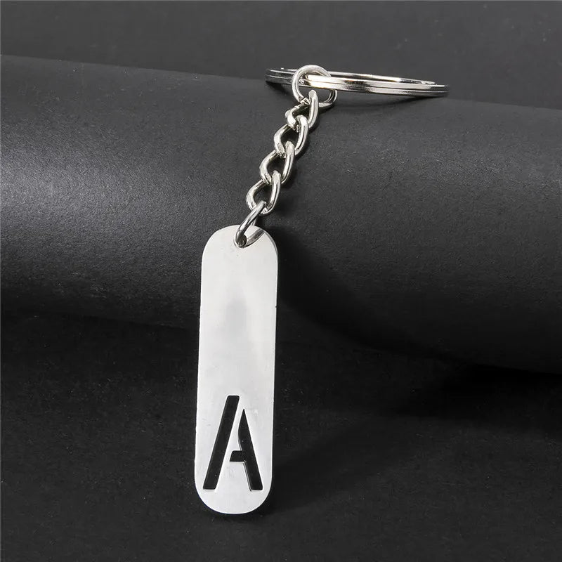 Edelstahl A-Z Buchstaben Schlüsselanhänger Metall Charm Unisex Geschenk