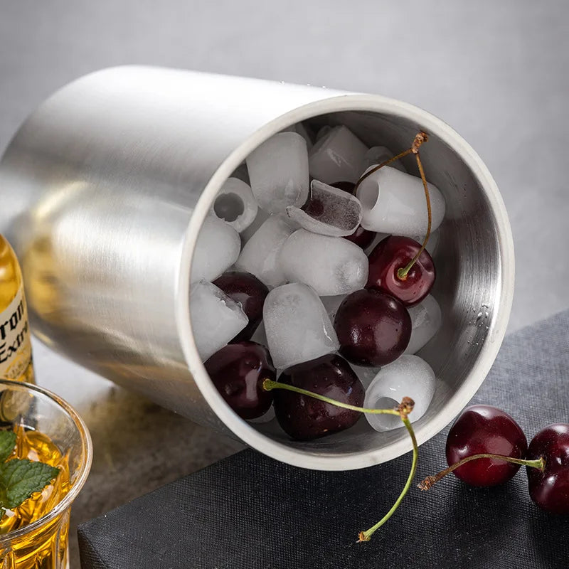 Langlebiger Edelstahl-Bierkrug 304 mit Verbrühschutz – 4 Größen - doppelwandig