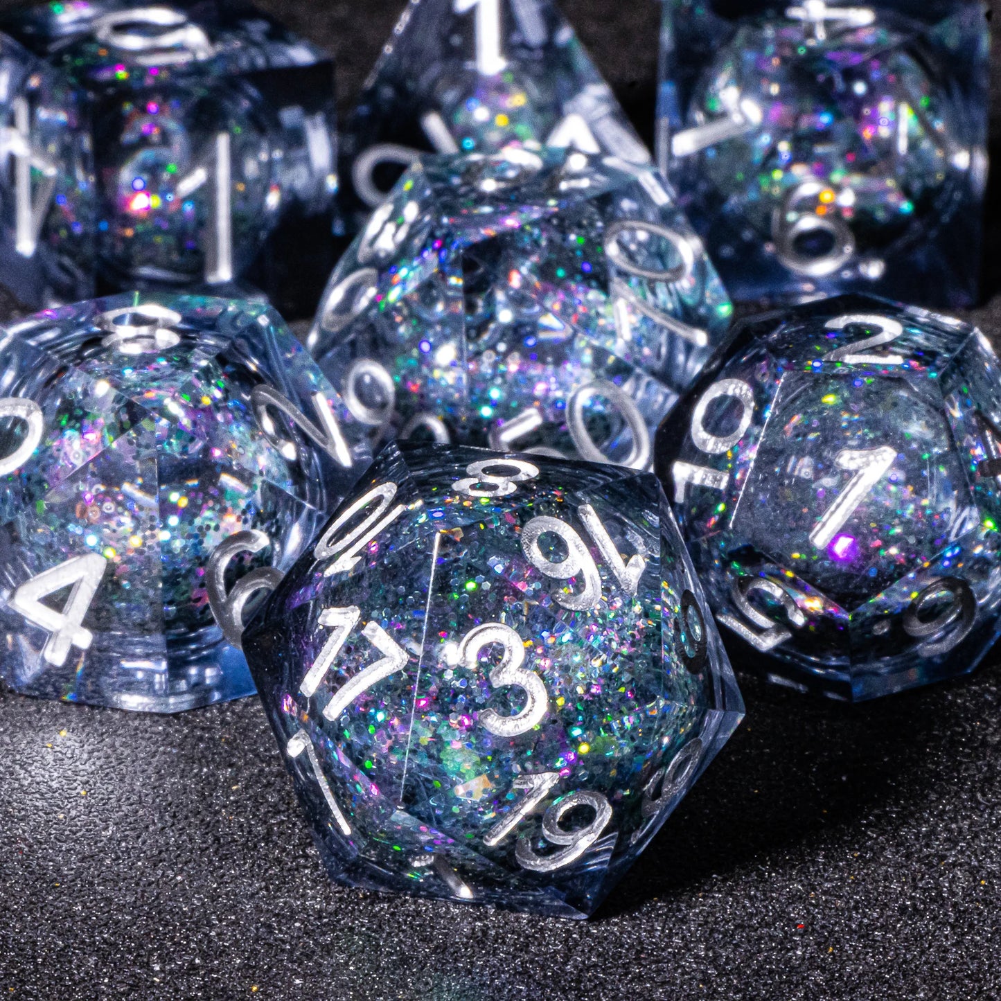 Hochwertiges 7-teiliges Würfelset für Rollenspiele mit flüssigem Kern