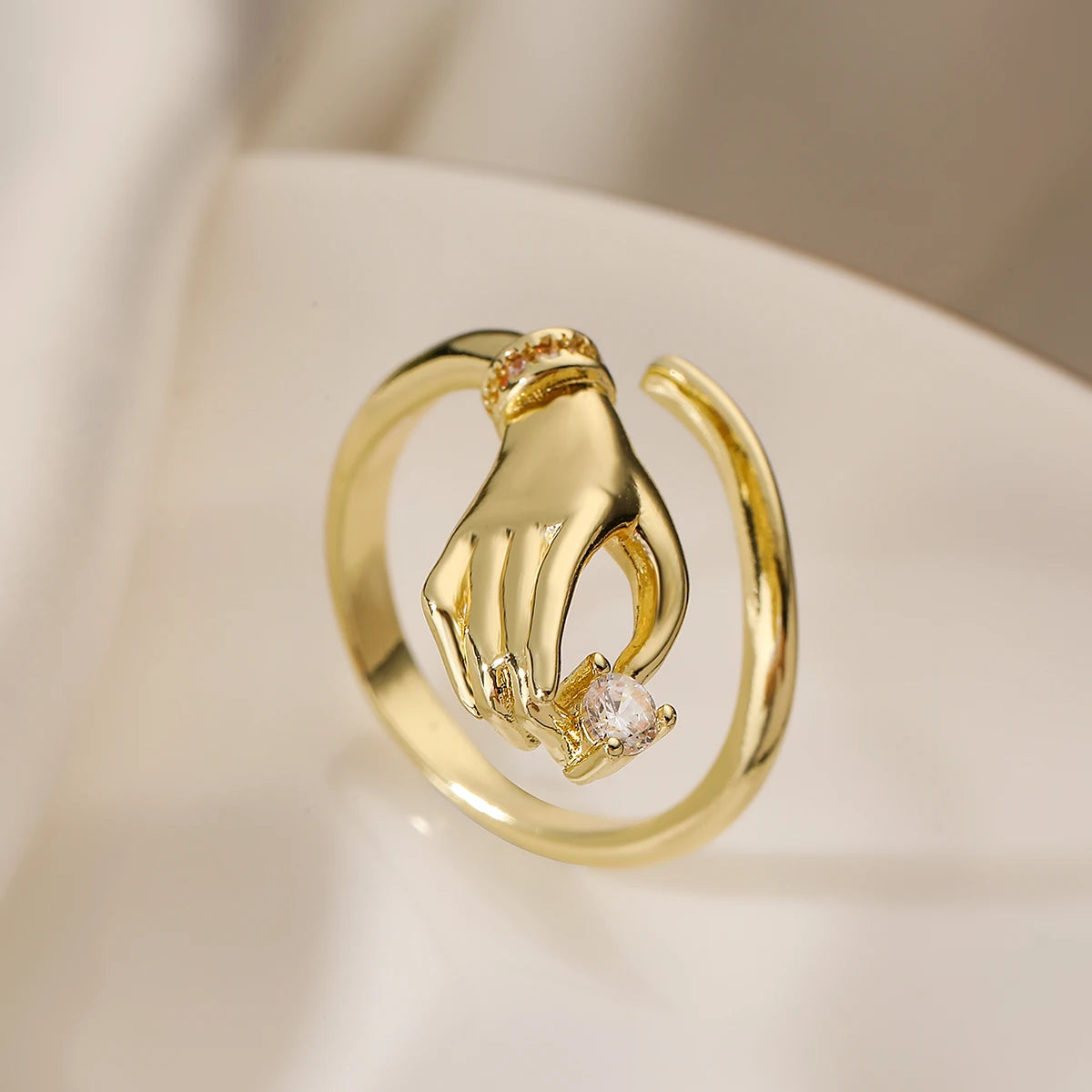 Eleganter Kupfer Ring mit AAA Zirkonia und Geometrischem Design für Frauen