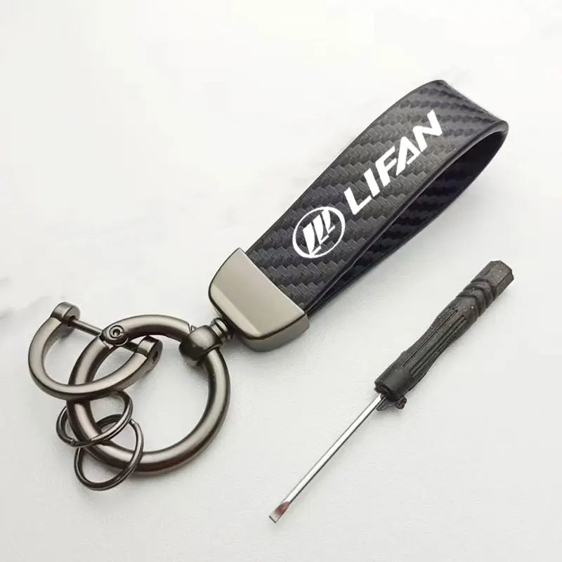 Handgemachter Schlüsselanhänger aus Wildlederimitat