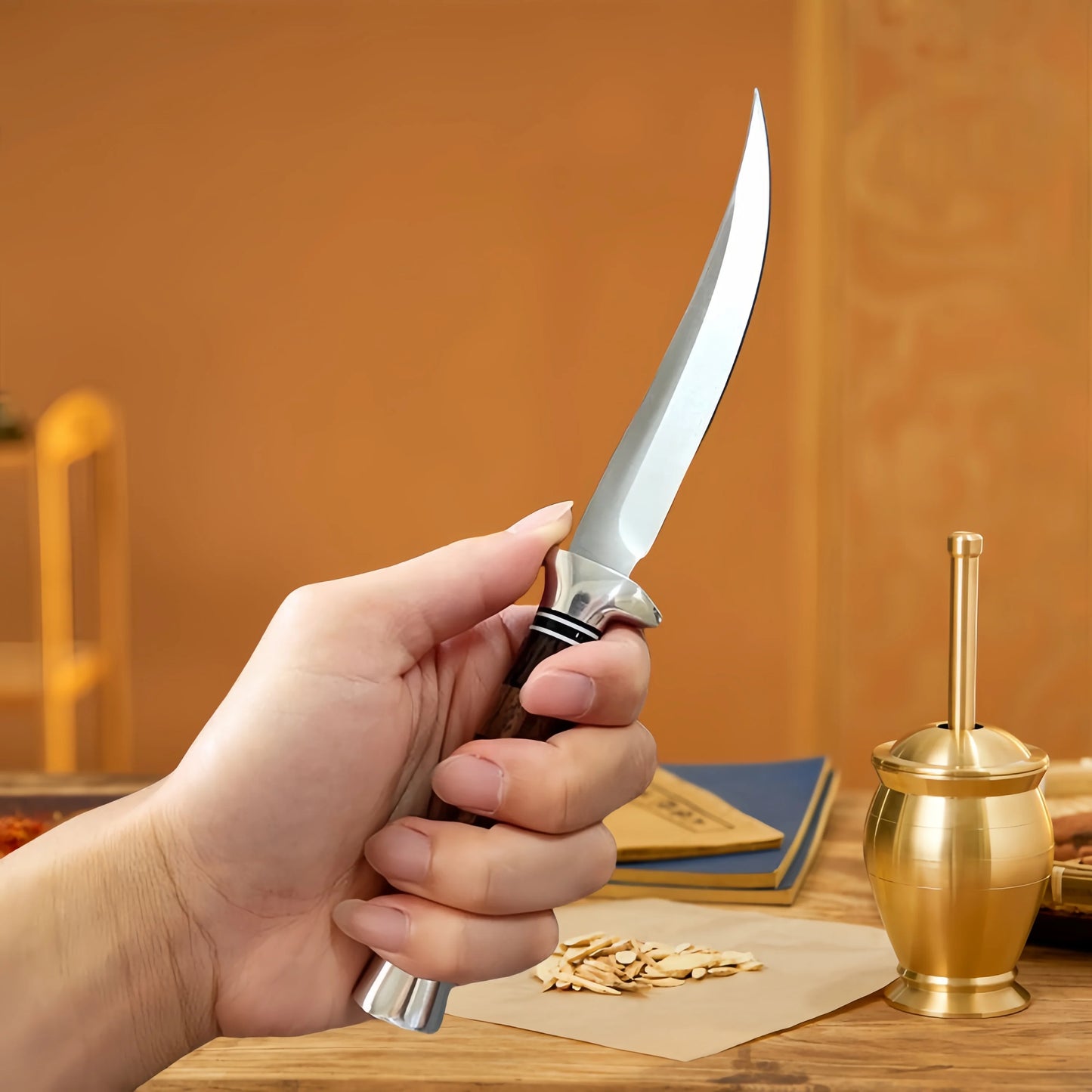Vielseitiges Edelstahl Ausbeinmesser mit Holzgriff ideal für Küche und Grill