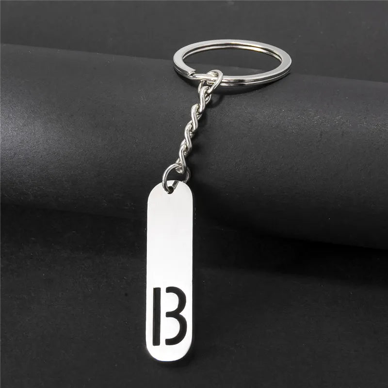 Edelstahl A-Z Buchstaben Schlüsselanhänger Metall Charm Unisex Geschenk