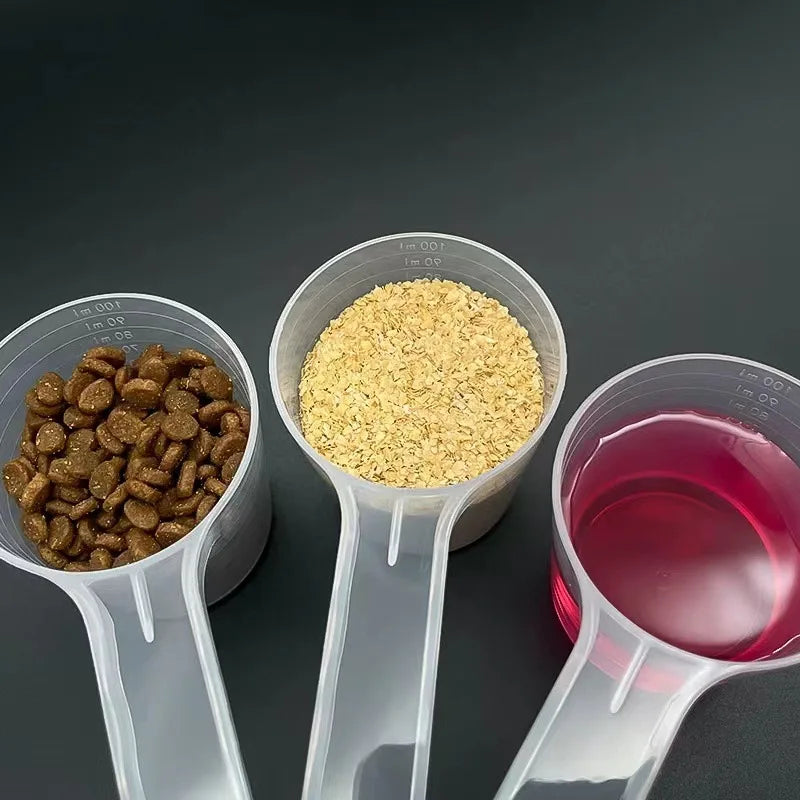 Präziser Fütterungslöffel für Haustiere mit Messskala