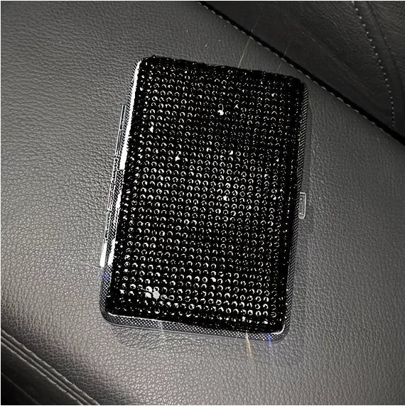 Elegantes personalisiertes Damen Zigarettenetui mit Diamantbesatz