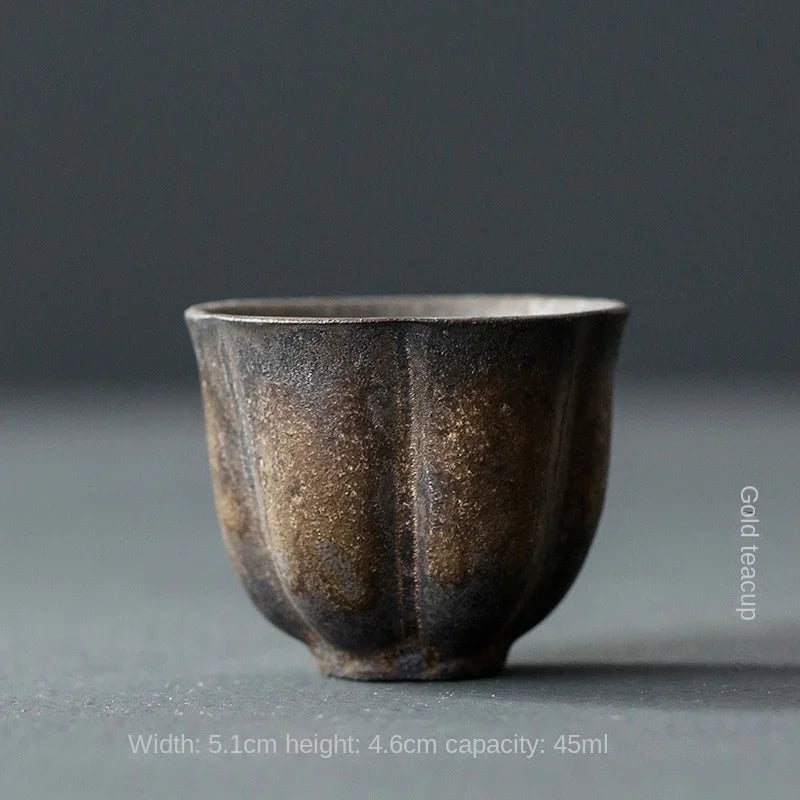 Handgemachte Keramik Teetasse mit Retro Vergoldung