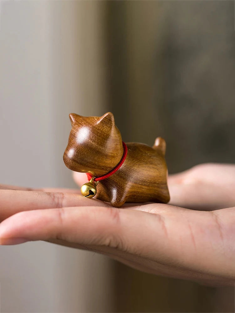 Handgeschnitzte Tierfiguren aus Naturholz – Katze & Hund Miniatur Deko