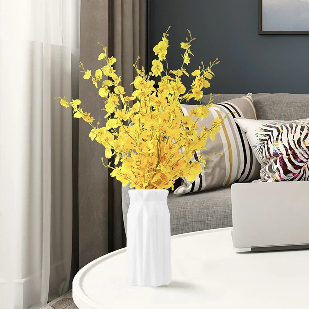 Moderne Kunststoff Blumenvase in geometrischem nordischem Stil