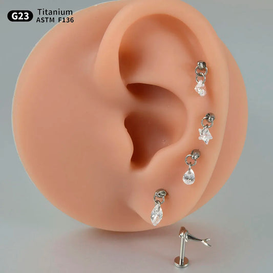 Hypoallergener Titan Ohrstecker mit Zirkon für klaren Stil
