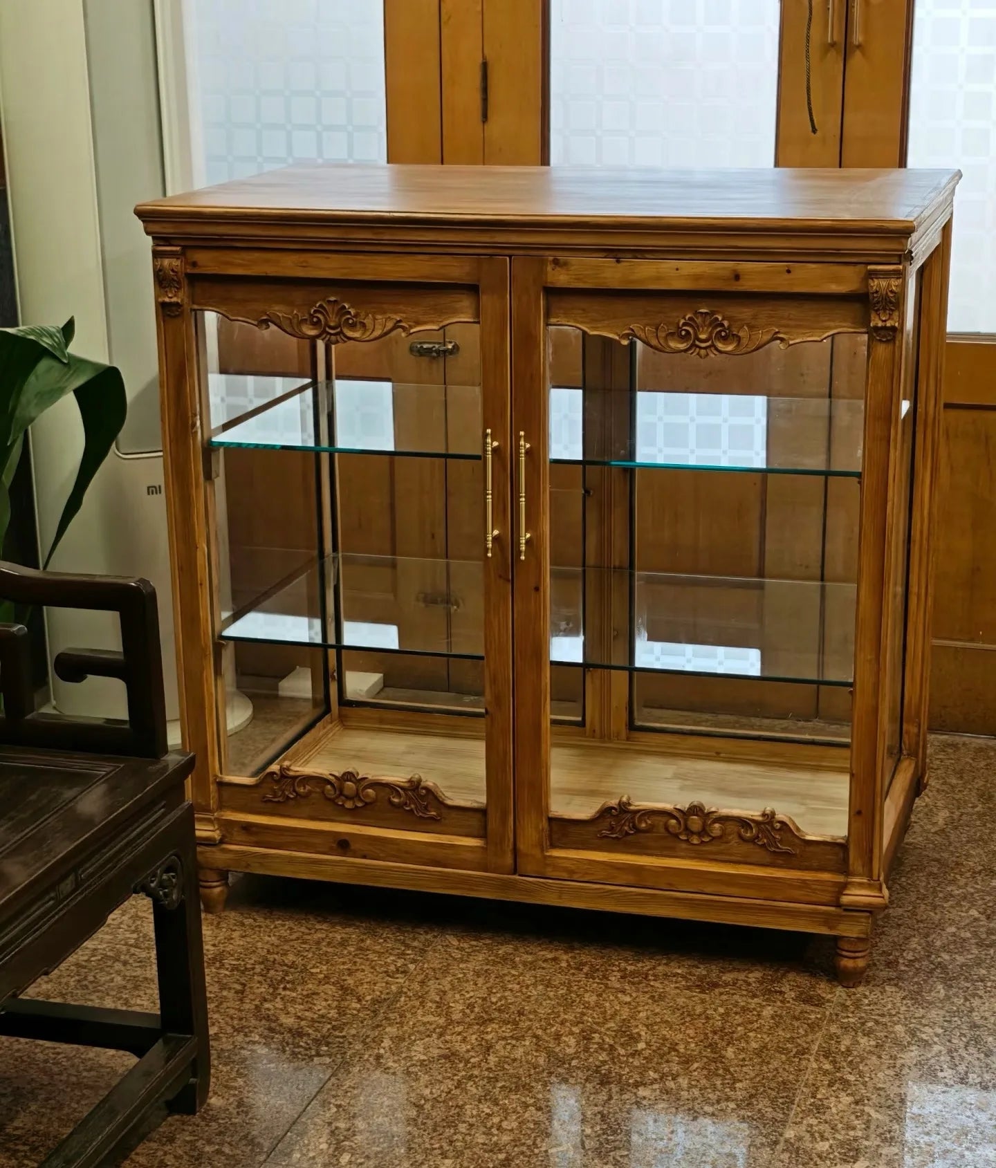 Exquisite geschnitzte Holzapplikation für Möbel & Sideboard-Dekoration