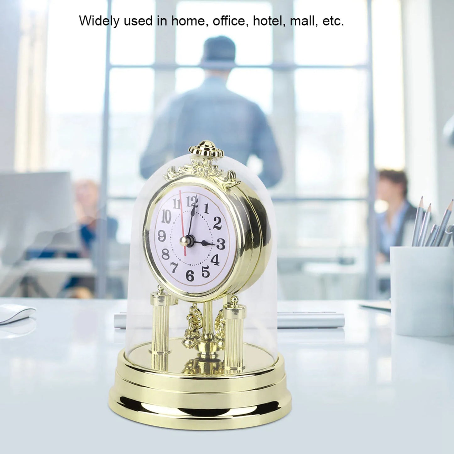 Stille Retro Tischuhr in elegantem Gold – kompakt, leise - dekorativ fürs Büro