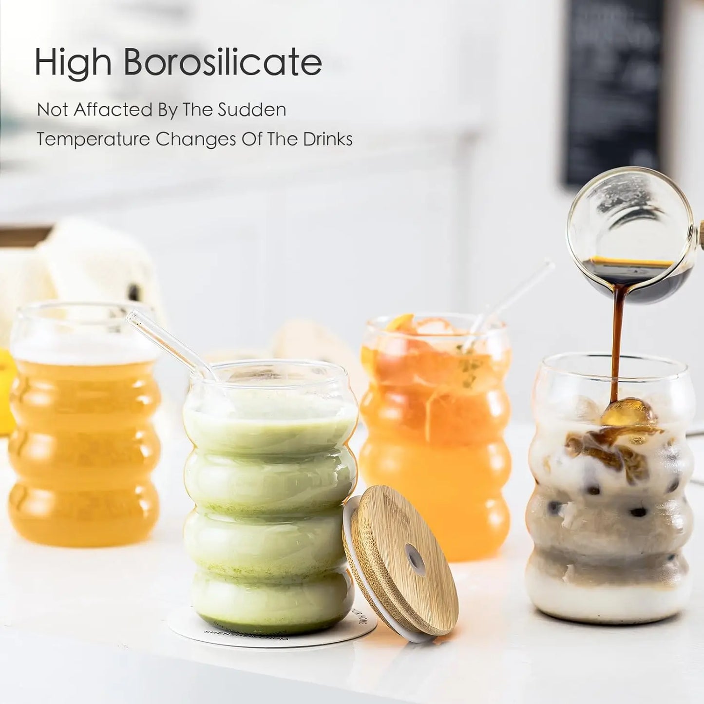 Set 4 kreative Glastassen mit Strohhalmen klar gerippt