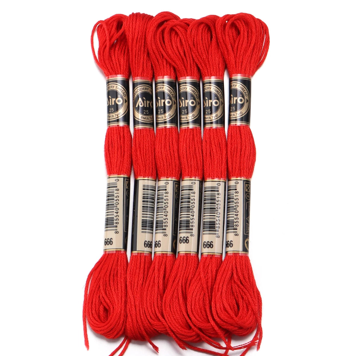 Umfangreiches Set Stickgarn für Handarbeiten mit bunten Farben