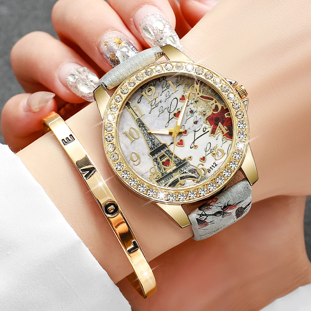 Elegantes 2 bis 5-teiliges Damenuhr Set mit Lederband und Strass