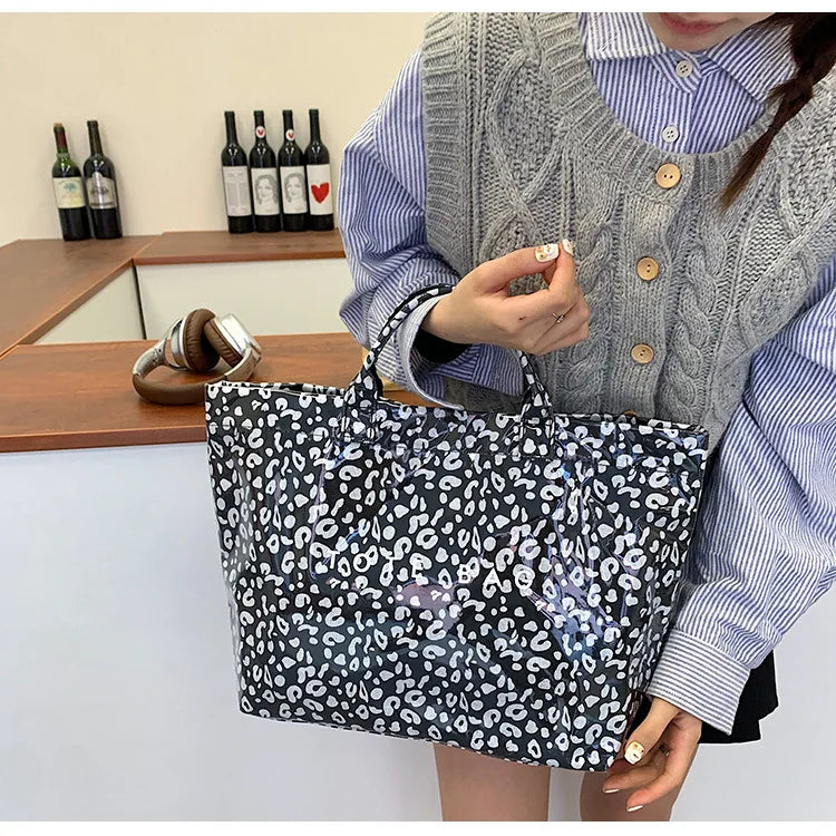 Leichte Damenhandtasche mit großem Fassungsvermögen im Leopardenmuster