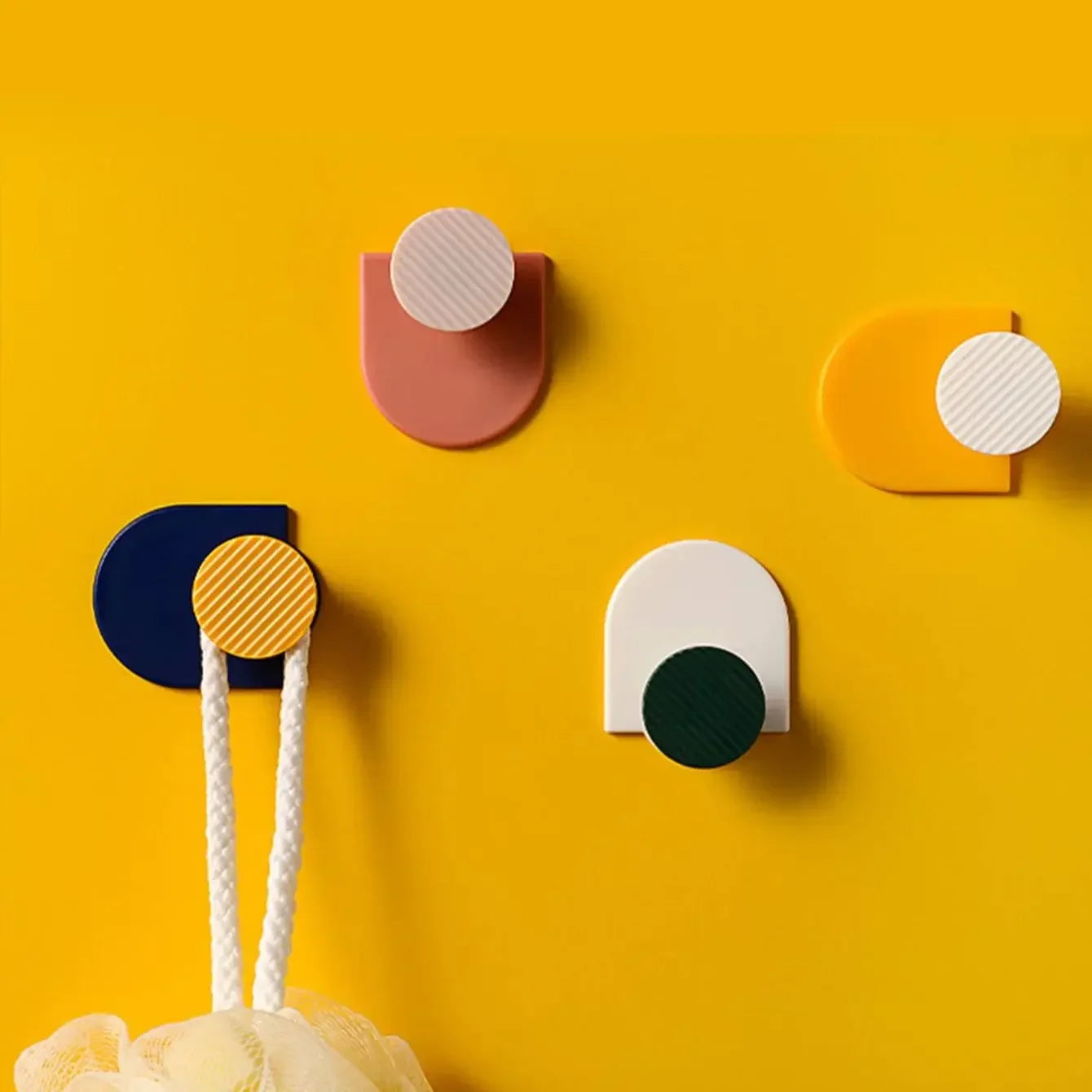 4er Set selbstklebende Wandhaken Handtuchhaken Platzsparend Küche Bad