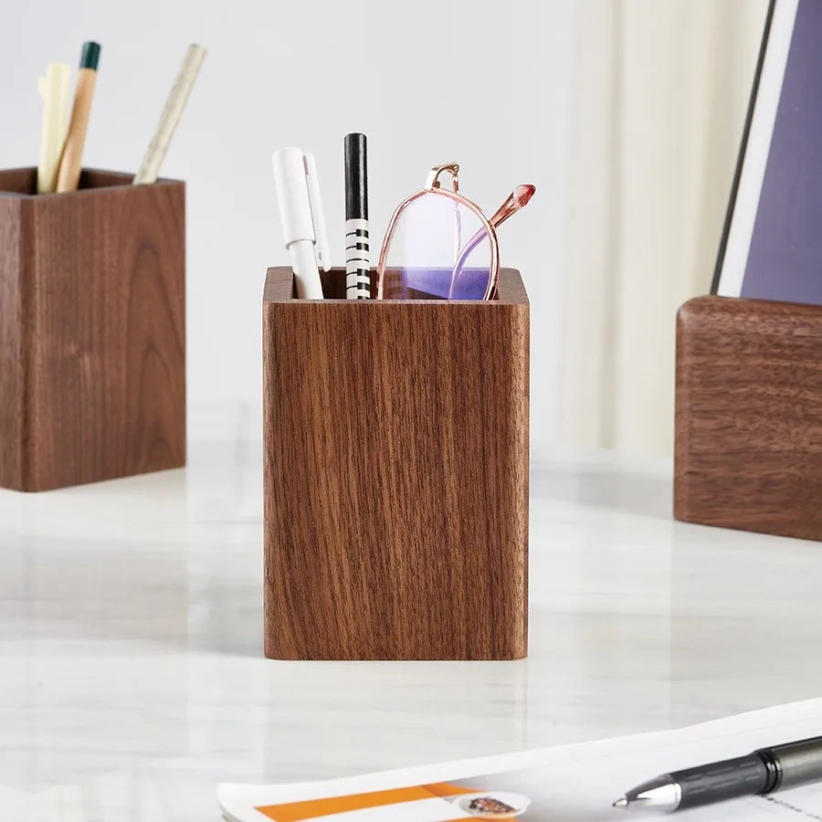 Quadratischer Stifthalter aus Walnussholz Desktop Organizer für Büro und Studium