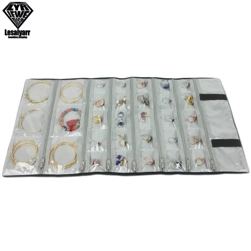 Faltbarer Schmuck Organizer aus Samt mit Reißverschluss für Reisen