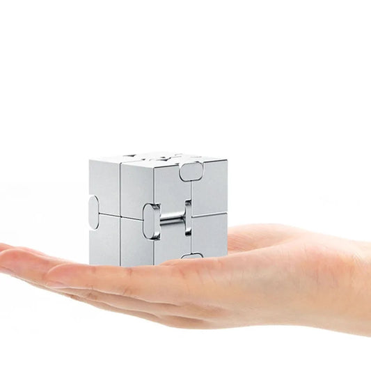 Infinity Cube Stressabbau Spielzeug Tragbar für Erwachsene und Kinder
