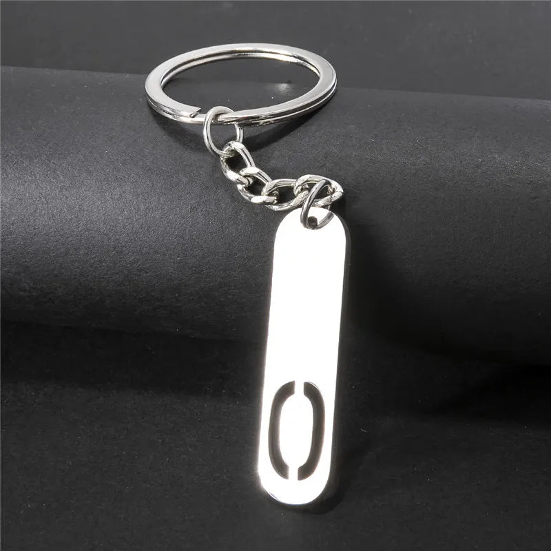 Edelstahl A-Z Buchstaben Schlüsselanhänger Metall Charm Unisex Geschenk