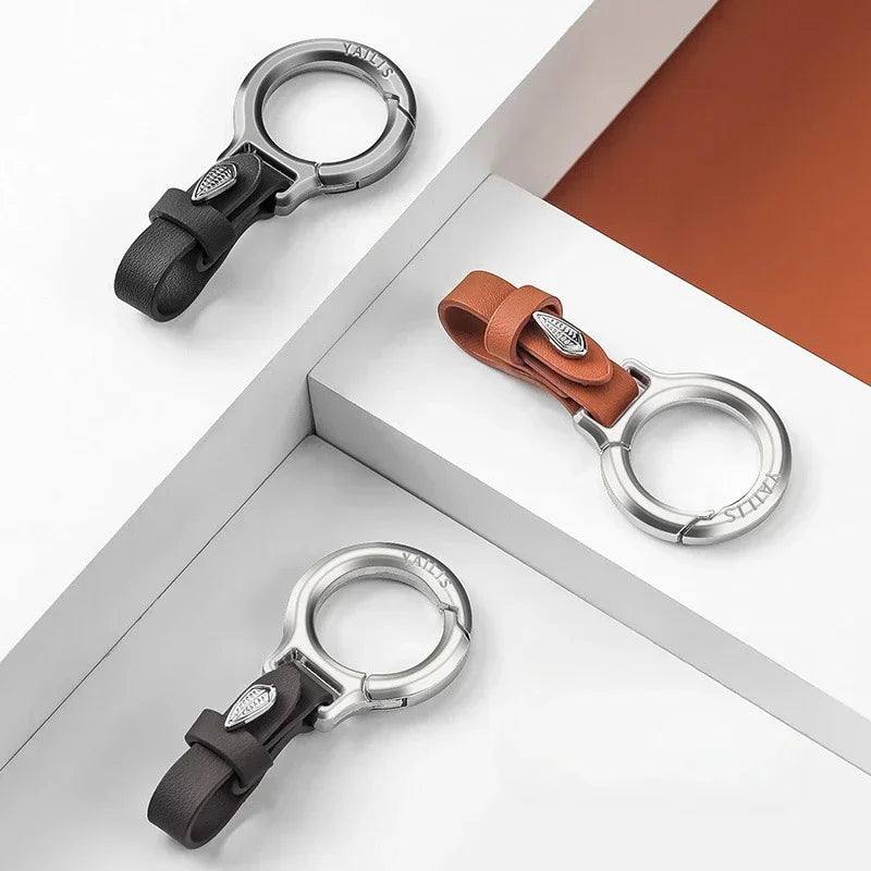 Multifunktionaler Auto Moto Schlüsselbund mit großem Ring und Ledergriff