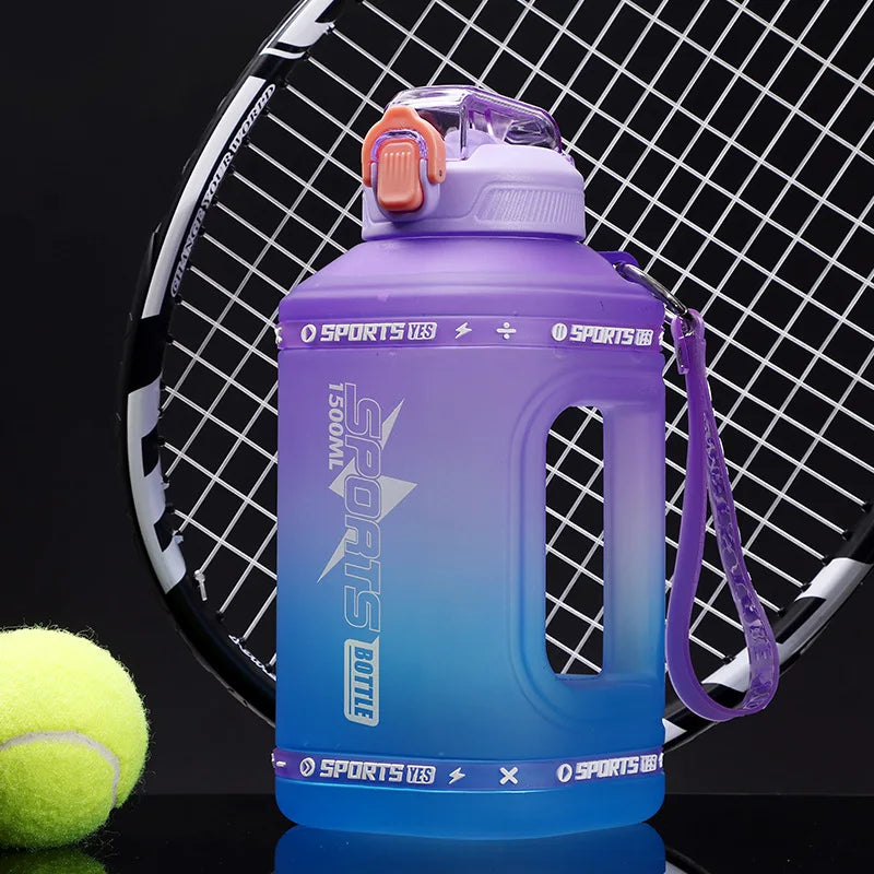 1,5L Sport Wasserflasche mit Handseil – BPA-frei, robust - ideal für Outdoor